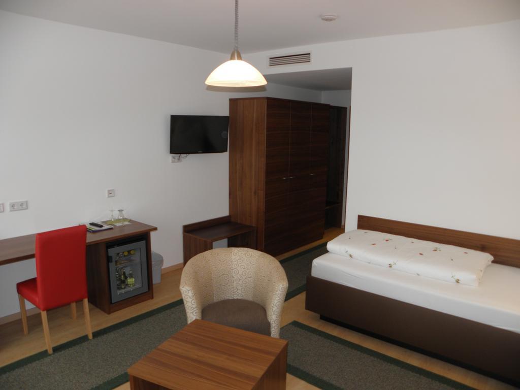 Hotel-Gasthof Stoff Wolfsberg Room photo