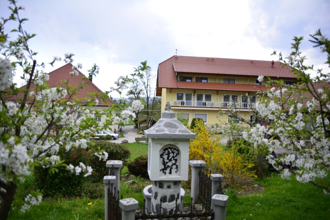 Hotel-Gasthof Stoff Wolfsberg Exterior photo